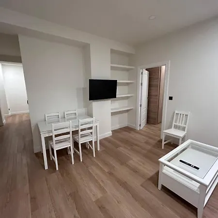 2 Privadas Con 1 Baño Privado, Salon Y Cocina Habitación en casa particular