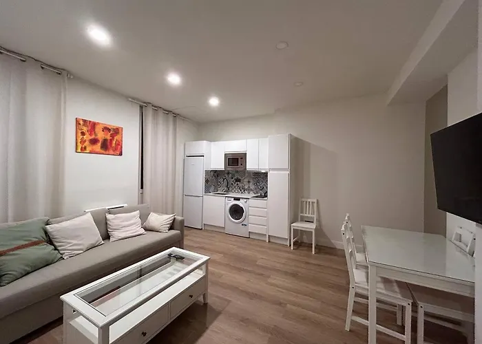 2 Privadas Con 1 Bano Privado, Salon Y Cocina منزل للإقامة